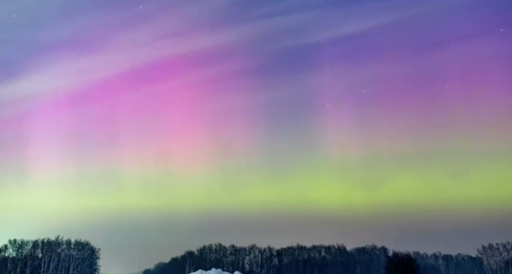 Фото Небо над Новосибирском засияло: 10 невероятных кадров полярного сияния 6